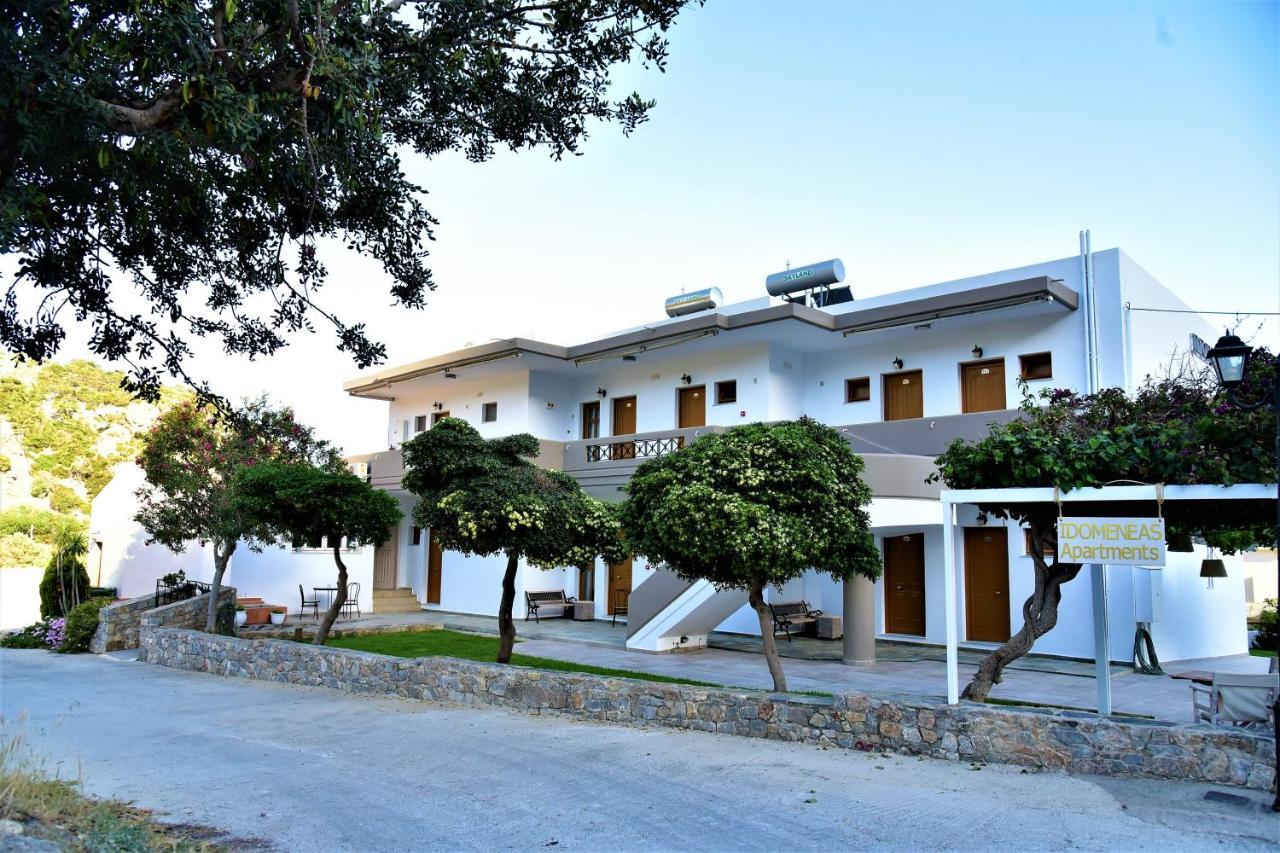 Idomeneas Apartments Сугия Екстериор снимка