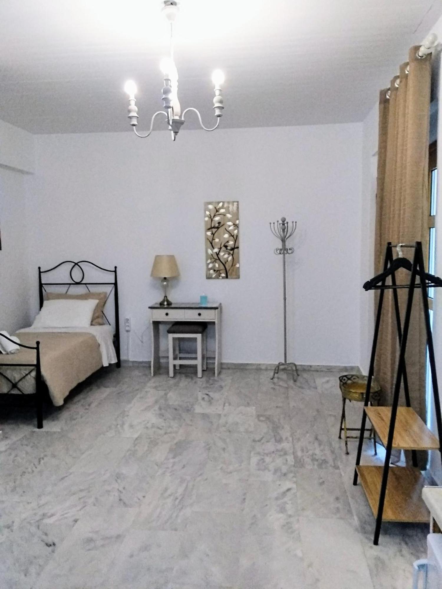 Idomeneas Apartments Сугия Екстериор снимка
