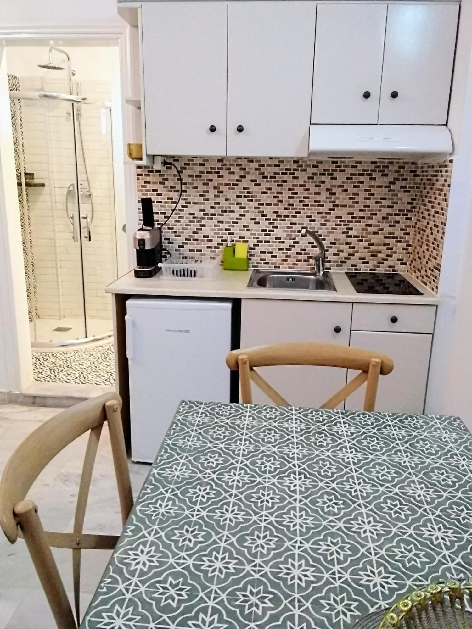 Idomeneas Apartments Сугия Екстериор снимка