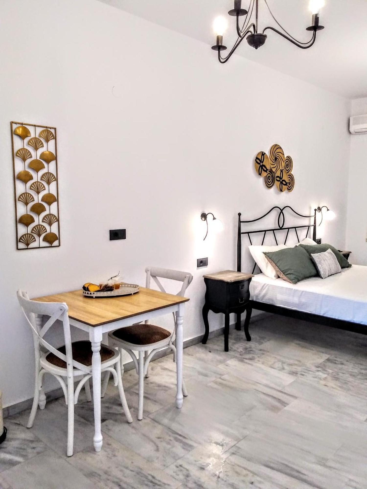 Idomeneas Apartments Сугия Стая снимка
