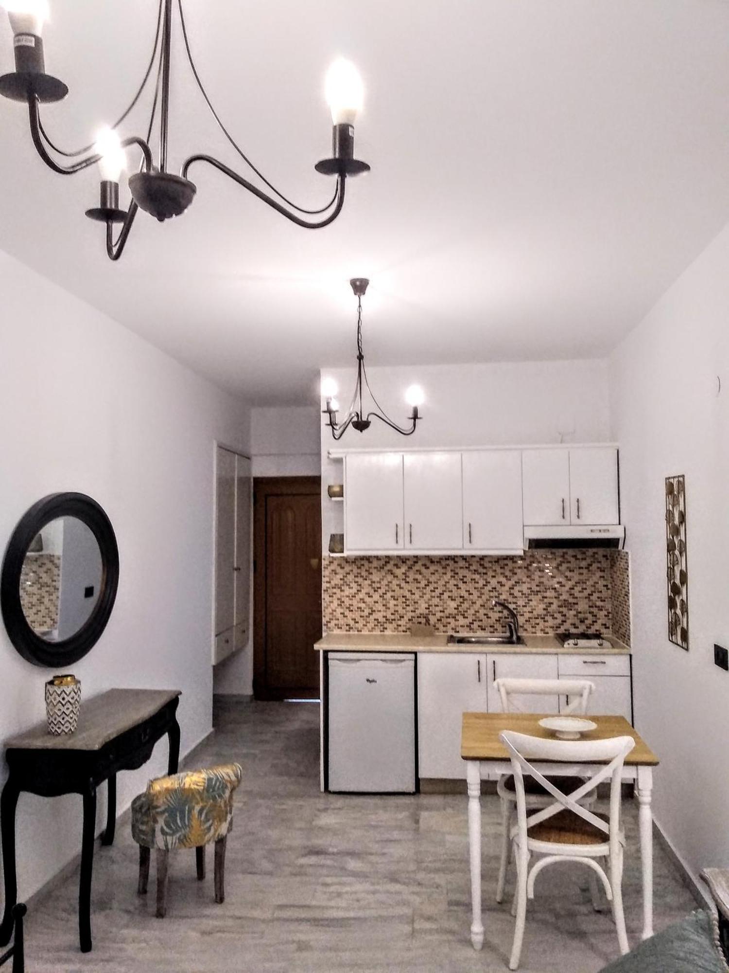 Idomeneas Apartments Сугия Стая снимка
